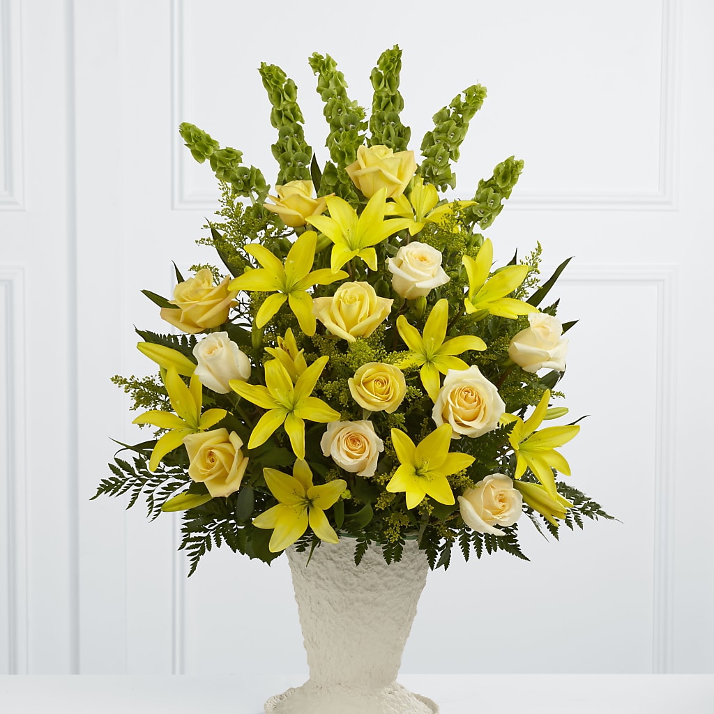 Golden Memories Arrangement – Upscale Flowers, Clayton NJ