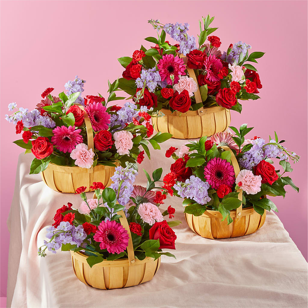 Pink Picnic Basket – Upscale Flowers, Clayton NJ