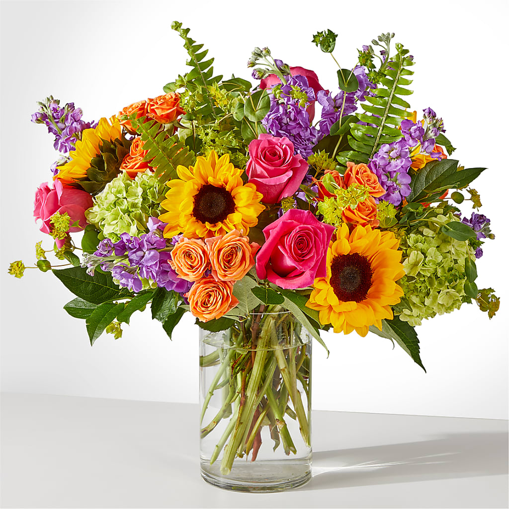 Vibrant Greetings Bouquet – Upscale Flowers, Clayton NJ