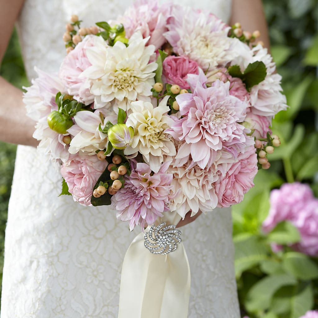 Heart's Promise Bouquet – Upscale Flowers, Clayton NJ