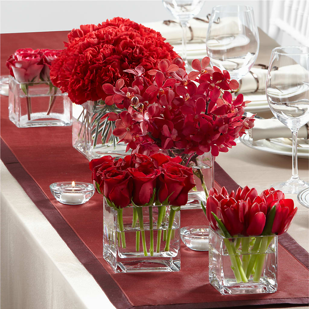 Modern Grace Centerpiece – Upscale Flowers, Clayton NJ