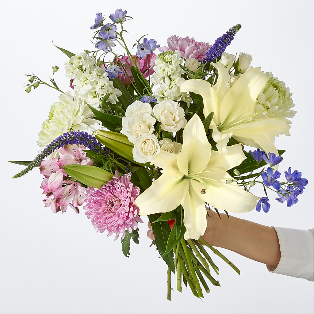 Winter Celebration Bouquet –  Upscale Flowers, Clayton NJ