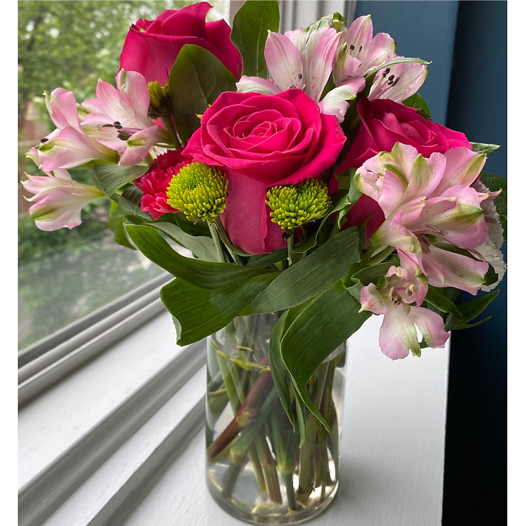 Sweet & Pretty Bouquet –  Upscale Flowers, Clayton NJ