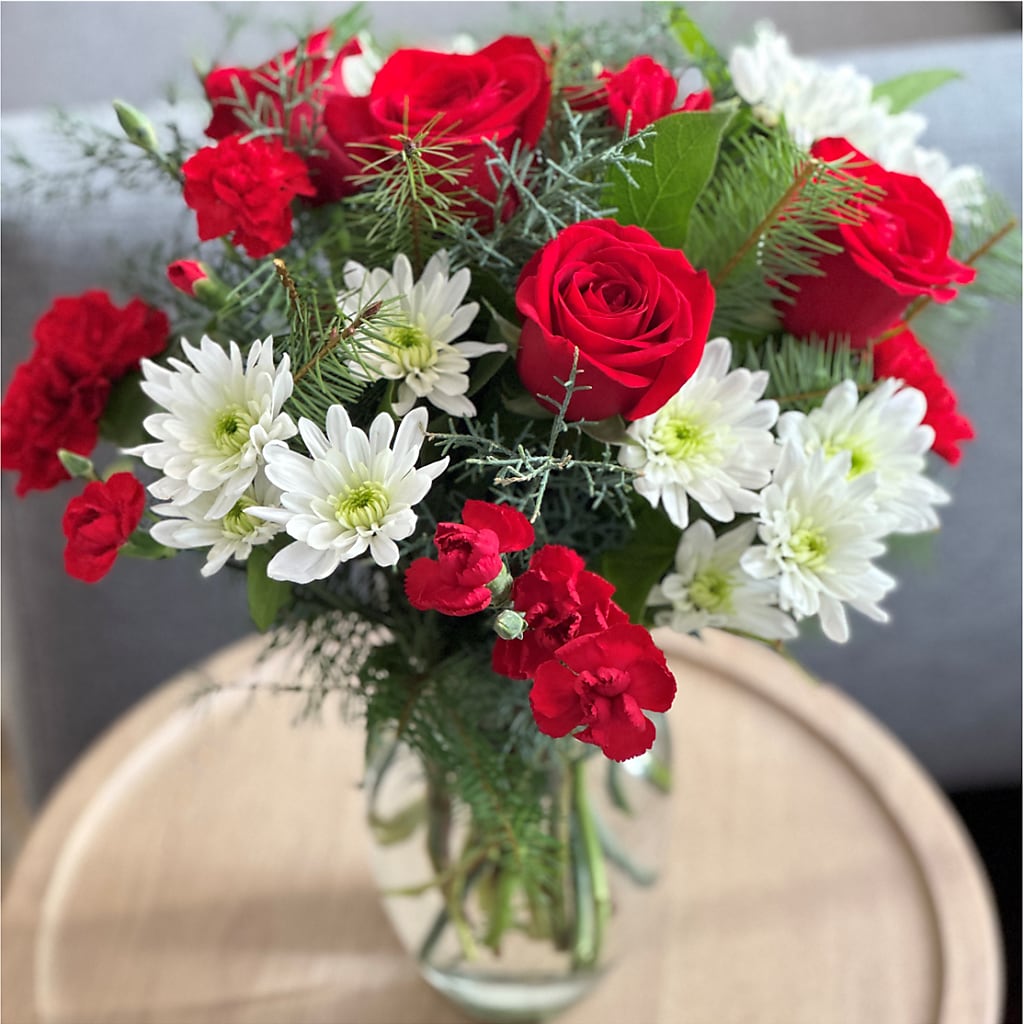Seasonal Magic Bouquet –  Upscale Flowers, Clayton NJ