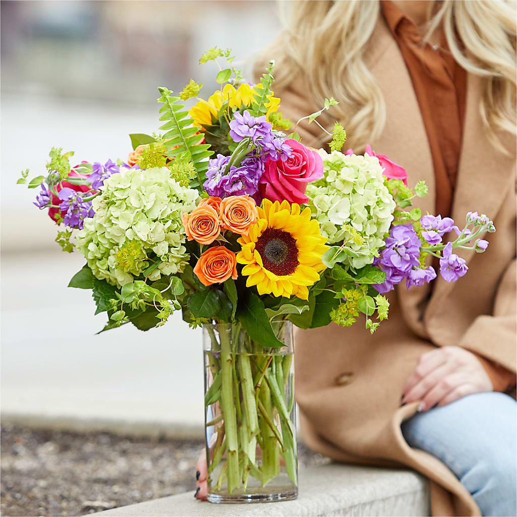 Vibrant Greetings Bouquet –  Upscale Flowers, Clayton NJ